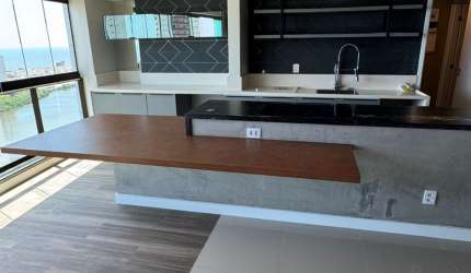 Apartamento com 3 Suítes, Vista para o Mar e Móveis Planejados – Recife – Alto Padrão