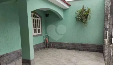 Casa com 3 quartos à venda em Santo Agostinho - RJ