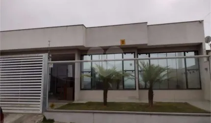 Casa com 3 quartos à venda em Centro - RJ