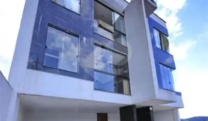 Apartamento com 2 quartos à venda em Jardim Amália - RJ