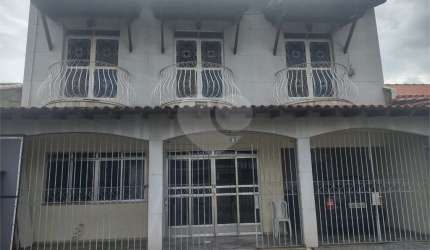 Casa com 5 quartos à venda em Conforto - RJ