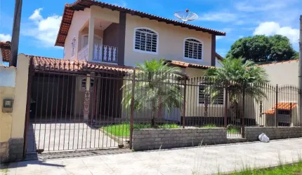 Casa com 3 quartos à venda em Centro - RJ