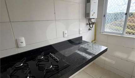 Apartamento com 2 quartos à venda em Três Poços - RJ