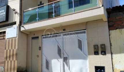 Casa para Locação em Vitória da Conquista, Alto Maron, 2 dormitórios, 1 banheiro, 1 vaga