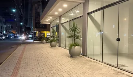 SALA PARA LOCAÇÃO ANUAL