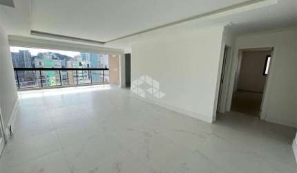 Apartamento com quatro quarto na Meia Praia em Itapema SC