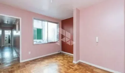 Apartamento de 02 dormitórios no Centro Histórico com 69m2