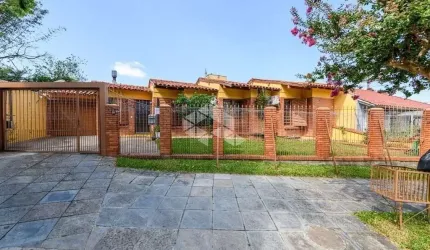 Casa térrea, 3 dormitórios, Bairro Ipanema, Zona Sul, Porto Alegre