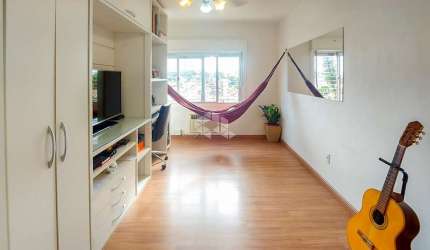 Apartamento com 2 dormitórios, 61 m², Bairro Medianeira - Porto Alegre