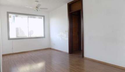 Amplo apartamento 02 dormitórios para venda no bairro Glória ao lado Bourbon Teresópolis