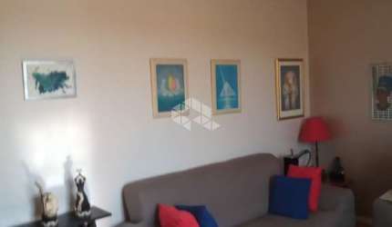 Apartamento 2 quartos, vaga e dependencia na Medianeira