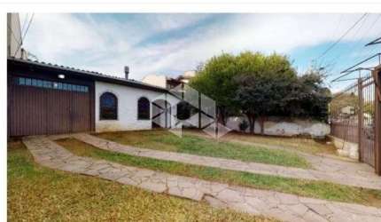 Casa 3 Dormitórios/Quartos, 2 Vagas/Box no Guarujá