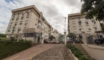 APARTAMENTO À VENDA NO BAIRRO TERESÓPOLIS