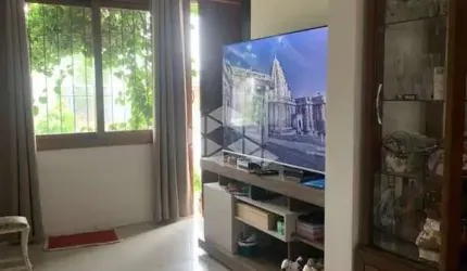 Casa sobrado 3 dormitórios no Bairro Guaruja, zona sul de Porto Alegre
