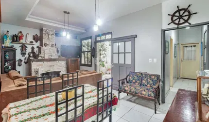 Apartamento 2 dormitórios no Bairro Floresta em Porto Alegre/RS