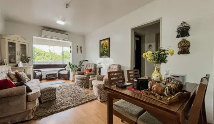 Apartamento de 2 dormitórios, sacada integrada, elevador, vaga coberta, Bairro Vila Rosa em Novo Hamburgo