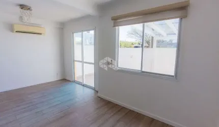 Sobrado/casa com 03 dormitórios em Condomínio Bairro Moinhos de Vento Canoas