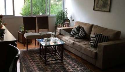 Apartamento à venda de 94m² com 3 dormitórios e 1 vaga em Moema, próximo do metrô