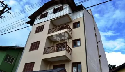Apto 2D sendo 1 suíte mobiliado e decorado com vaga