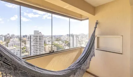 Apartamento semi mobiliado Petropolis