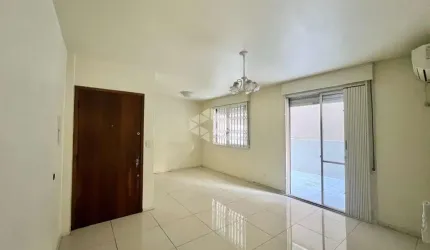 Apartamento de 3 Dormitórios com Suíte à Venda no Centro - 370 mil reais