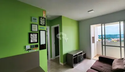 Apartamento SEMI MOBILIADO