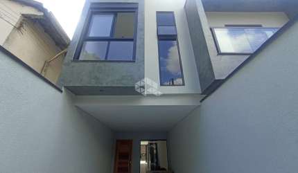 CASA A VENDA COM 3 QUARTOS NA VILA RÉ