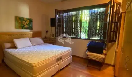 Casa Semi-mobiliada a venda no Bairro Dom Feliciano