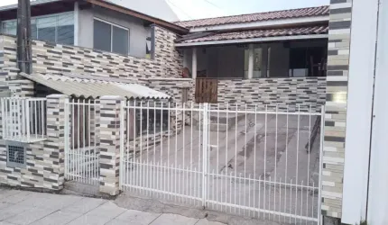CASA À VENDA NO BAIRRO BELA VISTA - PALHOÇA SC NO VALOR DE 350.000,00.