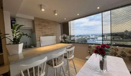 Apartamento 02 dormitórios no Centro