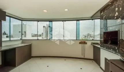 Apartamento de 2 dormitórios 2 vagas no Menino Deus