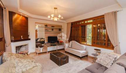 Belíssima casa com 189 m² de área privativa!