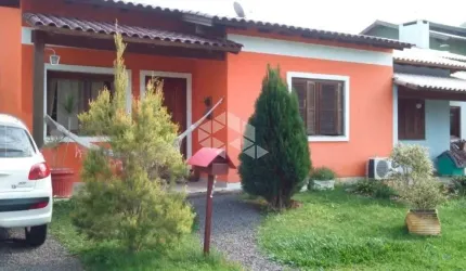 Casa em condomínio em Viamão