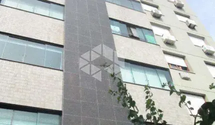 Excelente apartamento com 3 dormitórios e 2 vagas na Tristeza