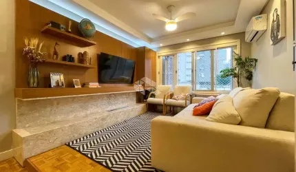 Apartamento com 3 dormitórios sendo 1 suíte no bairro Menino Deus, em Porto Alegre