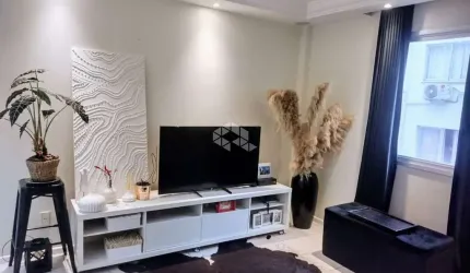 Apartamento de 2 dormitórios no Centro de Florianópolis/SC