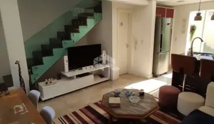 Sobrado 3 dormitórios no condomínio Villas di Ravenna