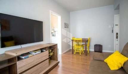 Apartamento 2 Dormitorios com 1 vaga de garagem, no Bairro Santo Antonio