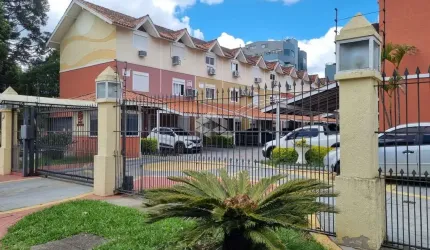 CASA EM CONDOMÍNIO 3 QUARTOS BAIRRO CAMAQUÃ