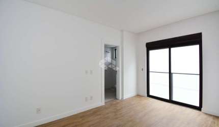 LOFT NO SACO GRANDE COM ÓTIMA LOCALIZAÇÃO EM FLORIANÓPOLIS/SC