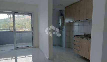 Apartamento Decorado Semi mobiliado, 03 dormitórios, transformado em 02 com 02 vagas de garagem, Porto Alegre.