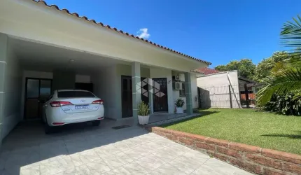 Casa semimobiliada em Vera Cruz com terreno amplo!