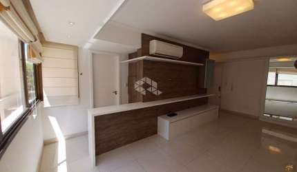 Apartamento de 02 dormitórios sendo 01 suíte, com churrasqueira, no Bairro Higienópolis - Porto Alegre/RS