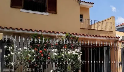 Sobrado à venda na Vila Pauliceia com 3 dormitórios (1 suíte) e 3 vagas