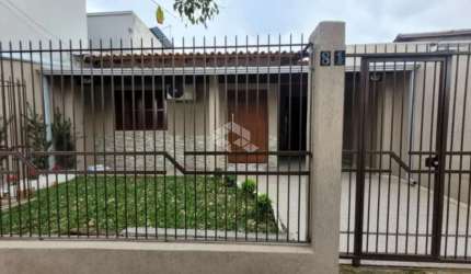 Casa com 2 quartos e piscina no Bairro São Jose em Canoas