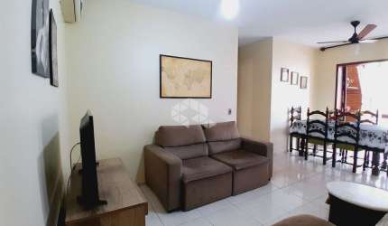 Apartamento mobiliado de 3 dormitórios com churrasqueira próximo a PUCRS