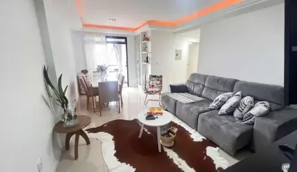 APARTAMENTO MOBILIADO COM 2 QUARTOS SENDO 1 SUÍTE 1 VAGA DE GARAGEM NO BAIRRO ESTREITO EM FLORIANÓPOLIS/SC