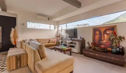 CASA 4 DORMITÓRIOS SENDO 2 SUÍTES NO BAIRRO RIO TAVARES - FLORIANÓPOLIS/SC