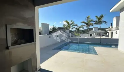 Casa com 3 quartos/dormitórios no bairro Pedra Branca, em Palhoça- SC
