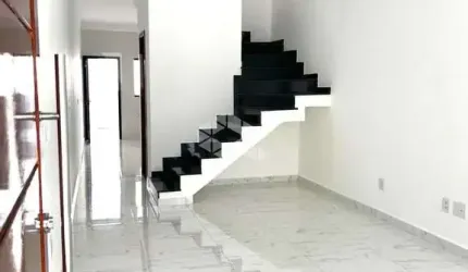VENDO LINDO SOBRADO NOVO NA VILA APINA
